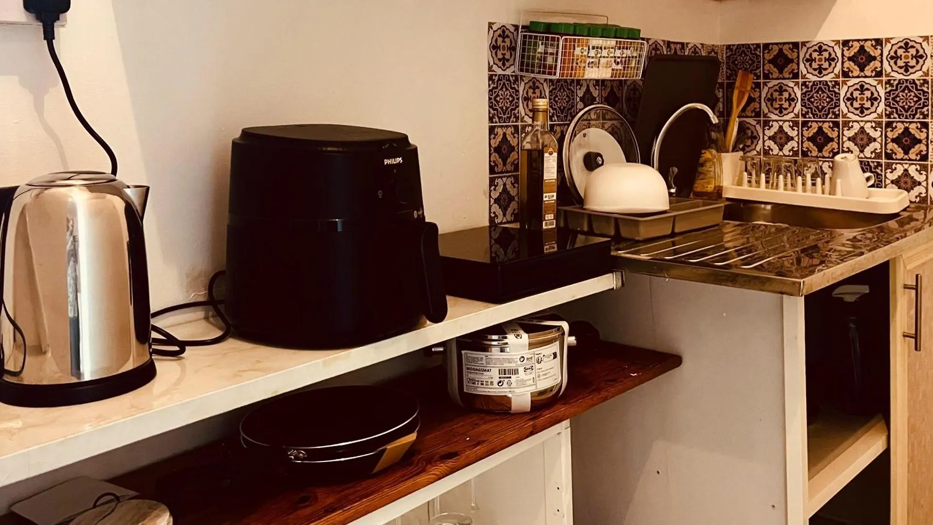 Al Wahda Hostel Abu Dhabi