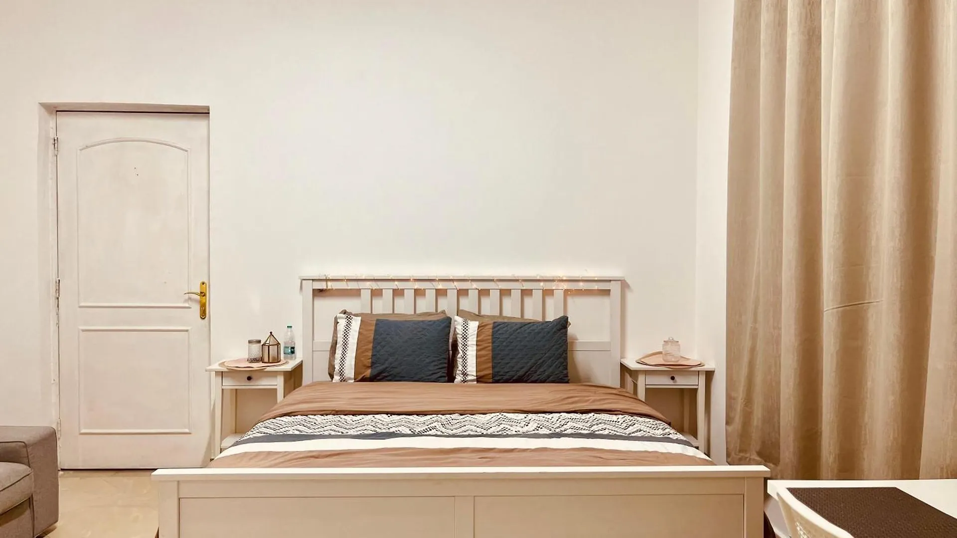 Lejlighed Al Wahda Hostel Abu Dhabi